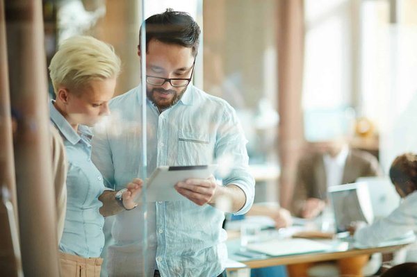 Quelle technologie de chauffage au sol est la plus efficiente pour une maison passive ?